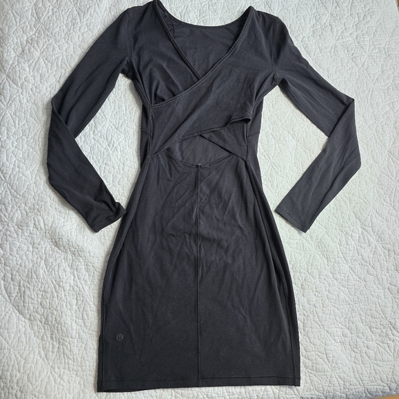 Lululemon Contour Longsleeve Cutout Dress *Nulu Black - Picture 1 of 11